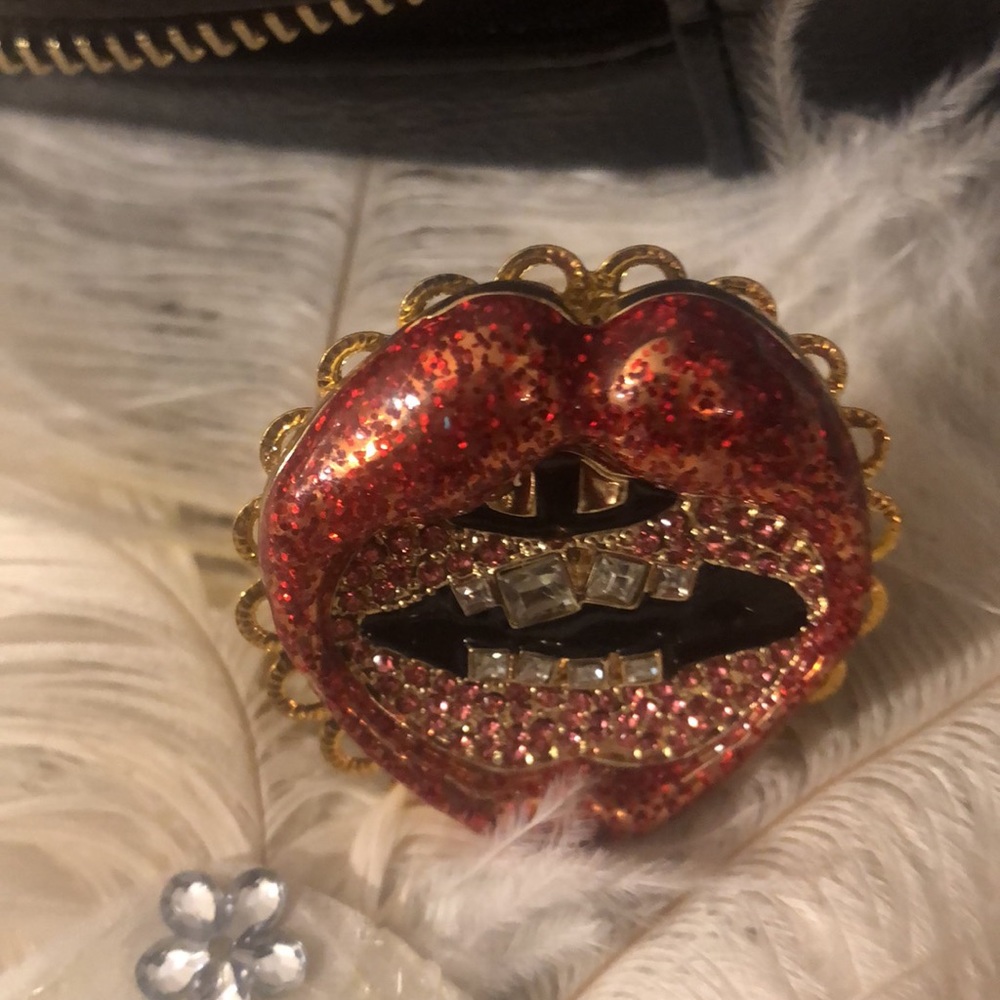 Designer Red Lips Adjustable Ring - image 2